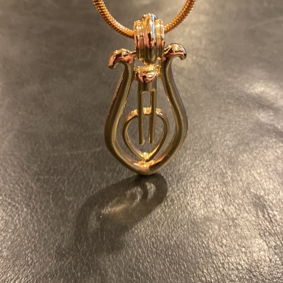 Costume necklace - Picture 3 of 3